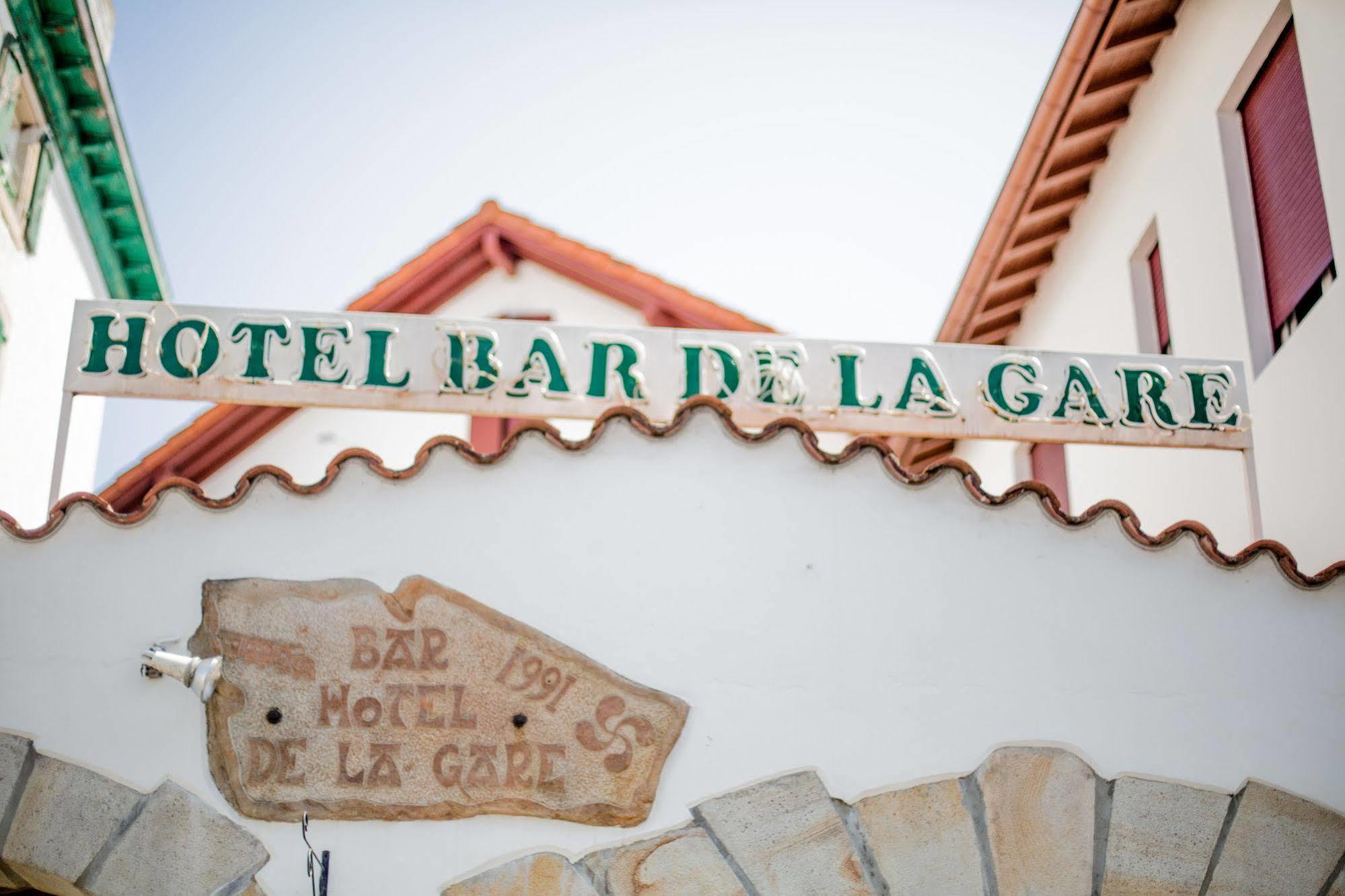 Hotel De La Gare Hendaye Exterior foto